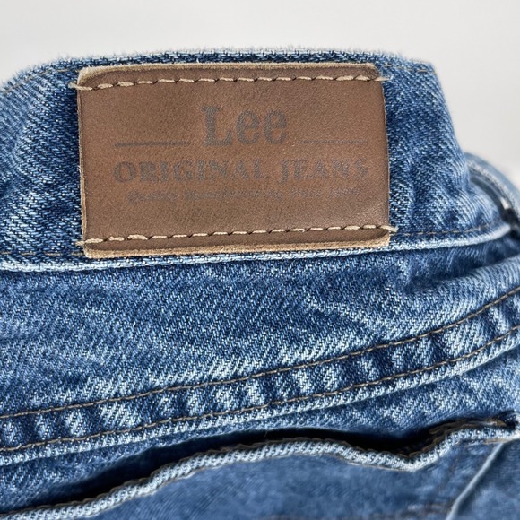 Vintage Lee High Rise Mom Jeans 34" Waist Tapered Leg Medium Wash Denim - Picture 3 of 4